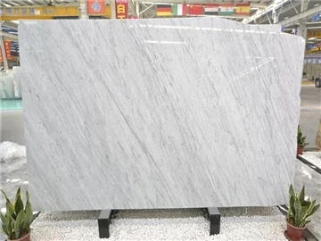 Qual è l'altezza generale dei piani lavabo in bagno?