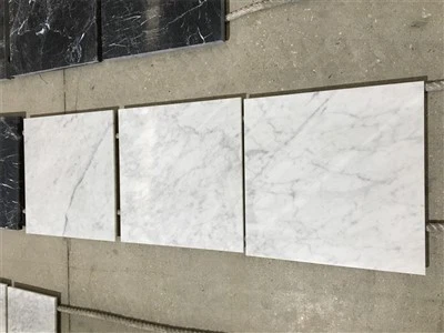Piastrelle per il bagno Bianco Carrara