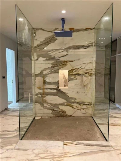 Marmo italiano Calacatta Oro