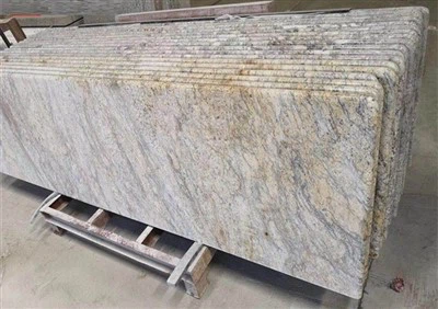 Piano di lavoro in granito giallo oro