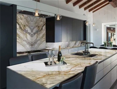 Piano di lavoro in marmo bianco Calacatta Oro