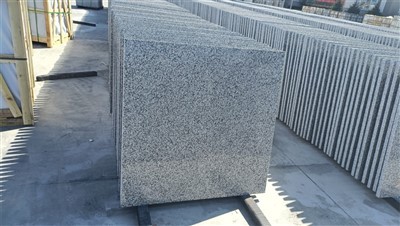 Granito bianco per terminal aeroportuali
